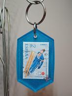 Sleutelhanger met oude postzegel in epoxyhars (Spanje 1972), Ophalen of Verzenden, Overige typen