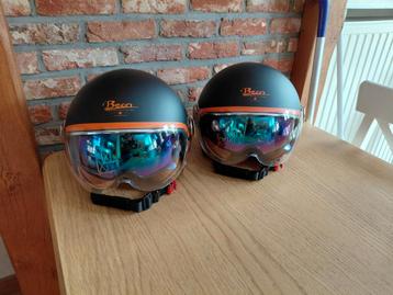 2 nieuwe helmen Beon beschikbaar voor biedingen