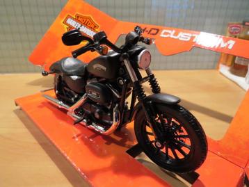 Harley Davidson Sportster Iron 883 2014 1:12 32326 beschikbaar voor biedingen