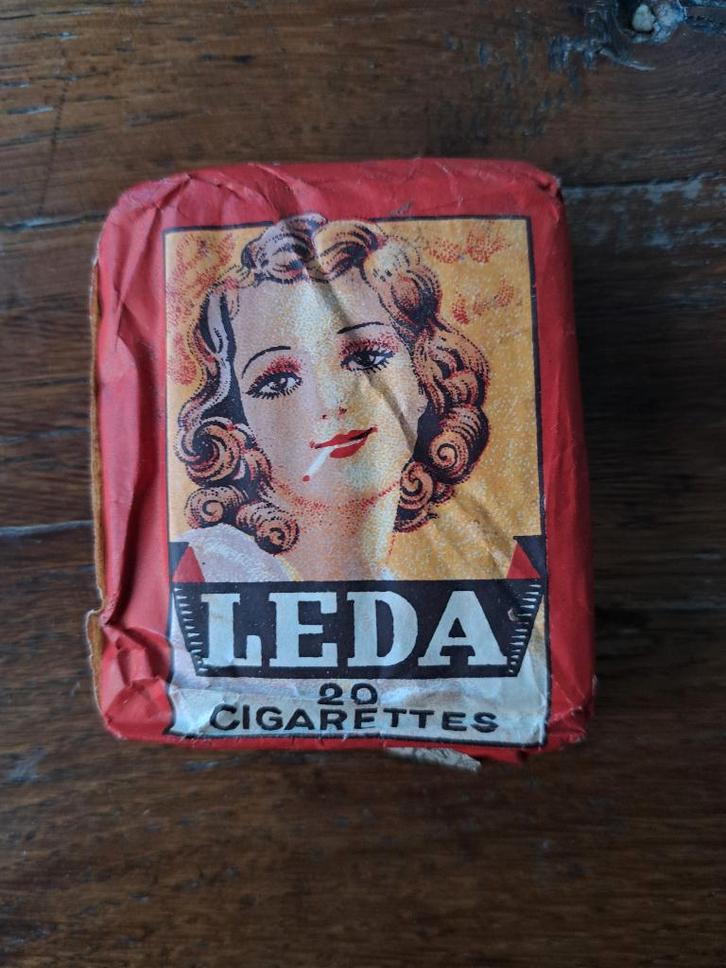 Paquet de cigarettes Leda Vander Elst (belga), Collections, Articles de fumeurs, Briquets & Boîtes d'allumettes, Enlèvement ou Envoi