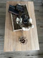 Massief eiken salontafel met 2  klapdeuren, Huis en Inrichting, Ophalen, Zo goed als nieuw