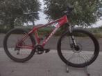 CANNONDALE MTB NIEUWSTAAT 26inch. 24 vers verende vork, Fietsen en Brommers, Fietsen | Jongens, Versnellingen, Zo goed als nieuw