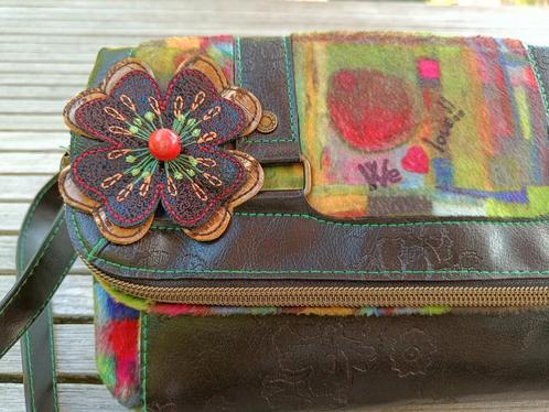 Hippe Desigual handtas/schoudertas/avondtasje NIEUW, Handtassen en Accessoires, Tassen | Damestassen, Nieuw, Avondtasje, Overige kleuren