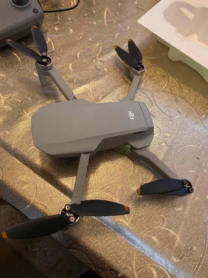 DJI Mini 2 SE, Audio, Tv en Foto, Drones, Zo goed als nieuw, Drone met camera, Ophalen of Verzenden