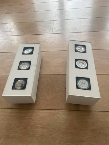 Set van 2 plafondlampen beschikbaar voor biedingen