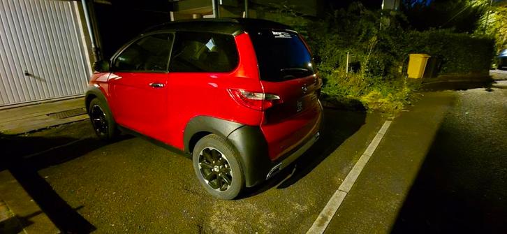 A vendre voiture sans permis, Auto's, Aixam, Bedrijf, Diesel, Automaat, Rood, Leder en Stof, Voorwielaandrijving, Dealer onderhouden