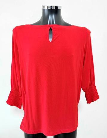 Rood topje voor dames / 42 x 60 cm beschikbaar voor biedingen