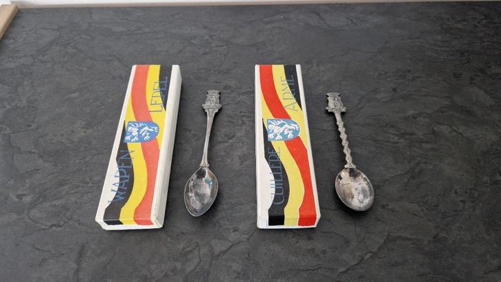 2 Antieke zilveren wapenschild lepeltjes van Lochristi, Antiek en Kunst, Antiek | Zilver en Goud, Ophalen of Verzenden