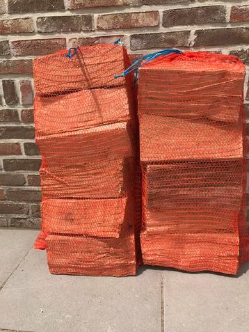 Droge zakjes brandhout eik en beuk gratis geleverd, Tuin en Terras, Brandhout, Ophalen of Verzenden, Eikenhout, Blokken