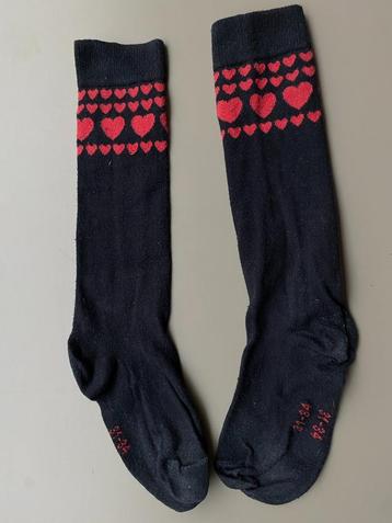 Kniekousen zwart / rood mt 31-34 beschikbaar voor biedingen