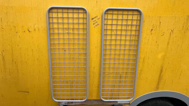 Partij metalen frames, roosters en standaards ,diverse maten, Bricolage & Construction, Métaux, Neuf, Fer, Enlèvement