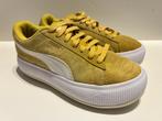 Puma sneaker - suede geel - hoge zool, Kleding | Dames, Puma, Geel, Ophalen of Verzenden, Zo goed als nieuw