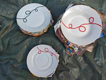 Set borden met subtiel motiefje, Enlèvement, Neuf