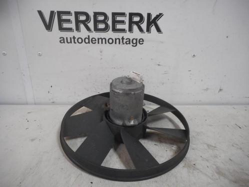 KOELVENTILATORMOTOR Volkswagen Golf III (1H1), Auto-onderdelen, Airco en Verwarming, Volkswagen, Gebruikt