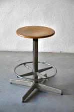 tabouret industriel (bois/métal), Enlèvement, Utilisé, Bois