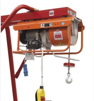 IORI DM500 lier/ / bouwlift / goederenlift / stellinglift beschikbaar voor biedingen