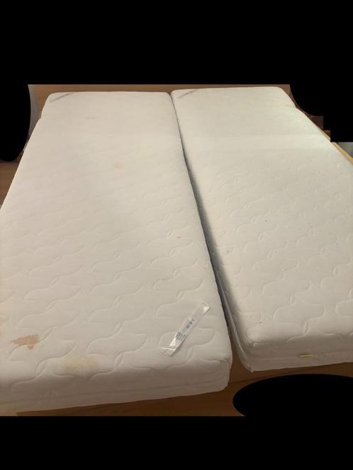 Twee GRATIS matrassen (om te komen en op te halen), Huis en Inrichting, Slaapkamer | Matrassen en Bedbodems, Gebruikt, Matras