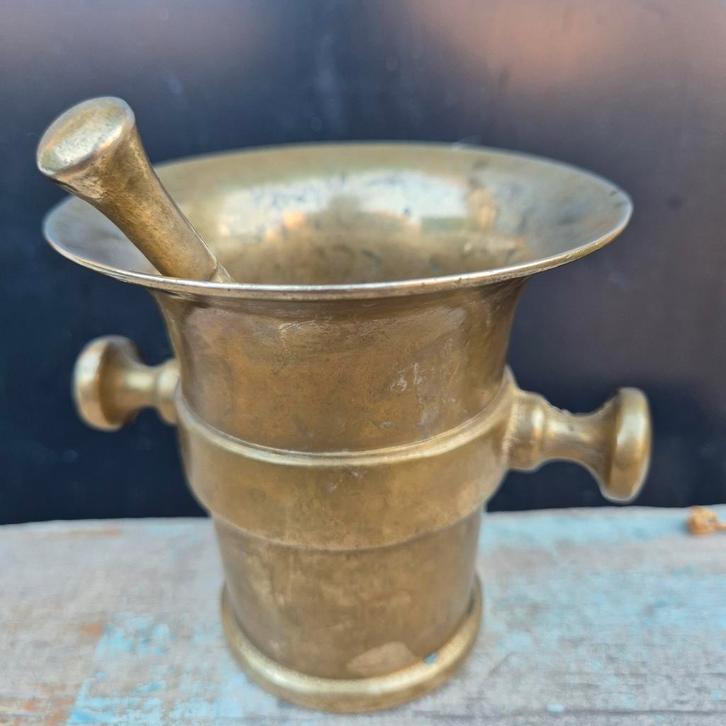 Vijzel en stamper. Messing, Antiek en Kunst, Antiek | Brons en Koper, Ophalen of Verzenden