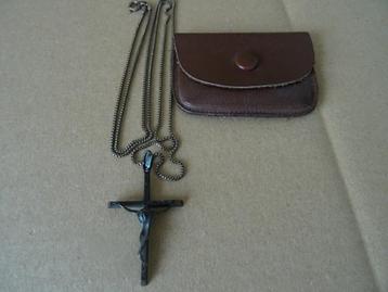 Zilveren ketting met verzilverd Art deco kruisbeeld 42cm beschikbaar voor biedingen