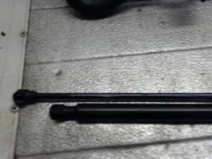 Verin de coffre  Renault Twingo 3 1.0i 52kw 2014-2020, Autos : Pièces & Accessoires, Autres pièces automobiles, Renault, Utilisé