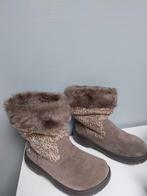 Winterboots maat 37-38 gekend merk goede staat, Vêtements | Femmes, Chaussures, Enlèvement ou Envoi, Autres couleurs, Crocs, Autres types