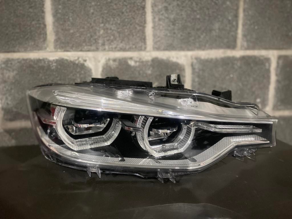 Phare Droit ADAPTIVE LED BMW F30 F31 LCI 7214802, Enlèvement, Utilisé, BMW