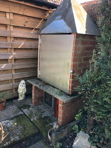 Rookschouw voor het roken van hespen en barbecue worsten., Enlèvement, Utilisé