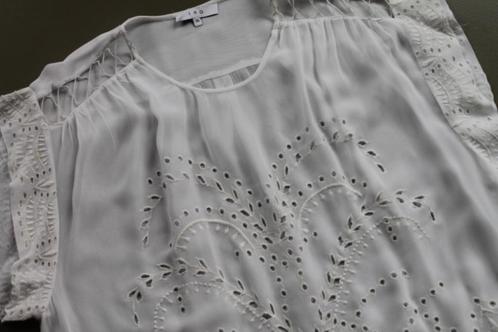 ZGAN kraakwitte broderie blouse Iro en open schouders, Kleding | Dames, Blouses en Tunieken, Zo goed als nieuw, Maat 38/40 (M)