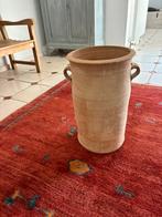 Handgemaakte terracotta pot., Huis en Inrichting, Woonaccessoires | Paraplubakken, Ophalen, Zo goed als nieuw