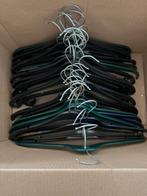43 kledinghangers, Enlèvement ou Envoi, Utilisé, Plastique