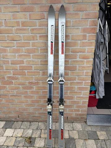 Paar Ski's Rossignol in goede staat beschikbaar voor biedingen