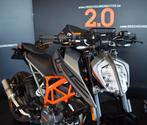 KTM Duke 125 Met Dominator uitlaat,Tanktas,Bar end spiegels, Entreprise, 1 cylindre, Naked bike, 125 cm³