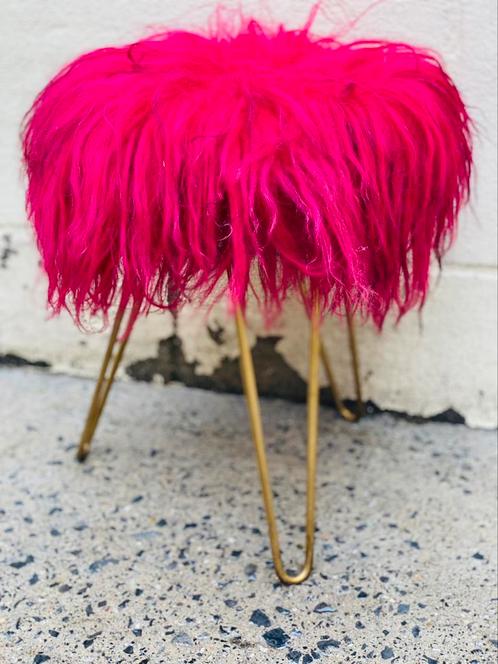 Vintage tripod hairpin kruk met faux fur, Huis en Inrichting, Krukjes, Ophalen