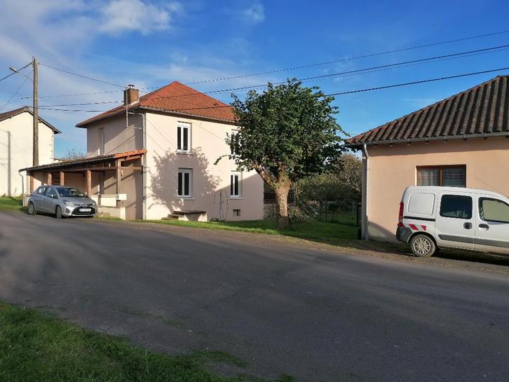 Vastgoedcomplex van twee huizen met een tuin van 3300 M2, Immo, Buitenland, Frankrijk, Woonhuis, Landelijk