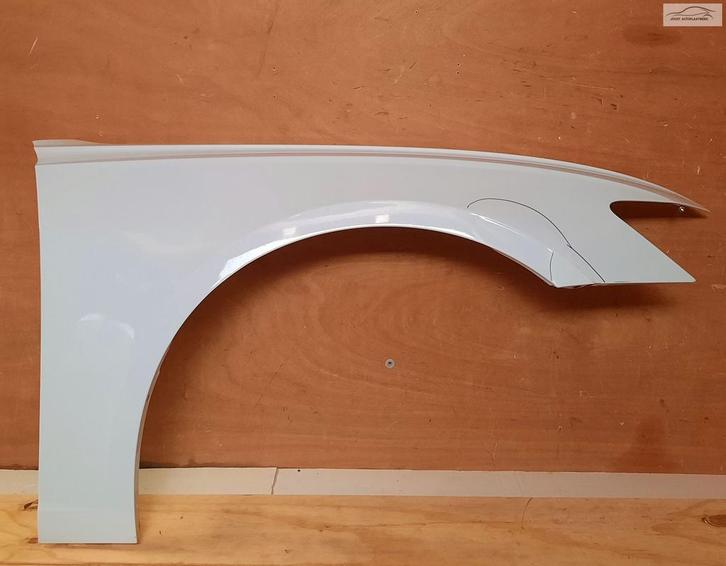 Voorscherm rechts orgineel aluminium Audi A6 C8 vanaf 2018, Auto-onderdelen, Carrosserie, Spatbord, Audi, Rechts, Gebruikt, Herkomst onderdeel bekend