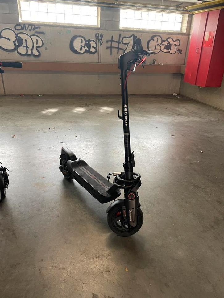 Segway ninebot max g3, Fietsen en Brommers, Steps, Zo goed als nieuw, Elektrische step (E-scooter), Ophalen