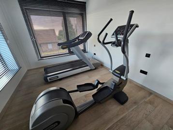 Technogym loopband + crosstrainer pakket beschikbaar voor biedingen