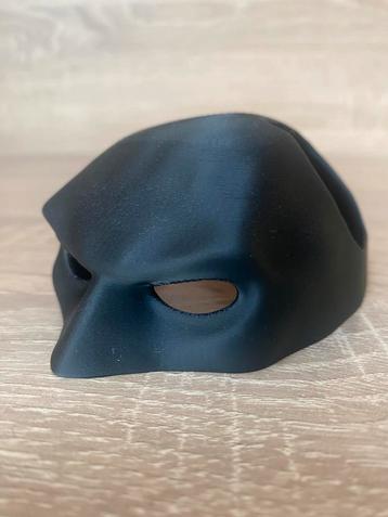 Batman masker voor katten of chiwawa disponible aux enchères