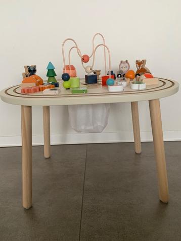 Houten Activiteitentafel Thema Bos Petit Amélie beschikbaar voor biedingen
