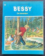 Bessy nr.105 met sticker van Lambik - 1973, Boeken, Stripverhalen, Willy Vandersteen, Eén stripboek, Ophalen of Verzenden, Zo goed als nieuw