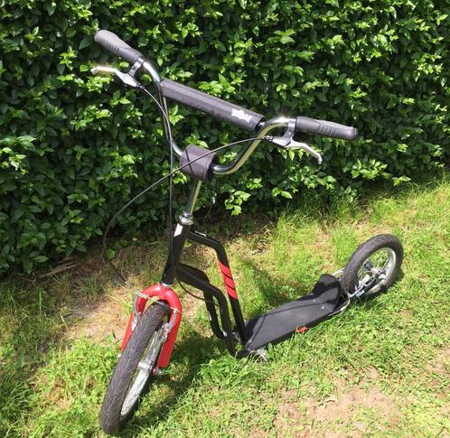 YEDOO scooter, Fietsen en Brommers, Steps, Zo goed als nieuw, Gewone step, Ophalen
