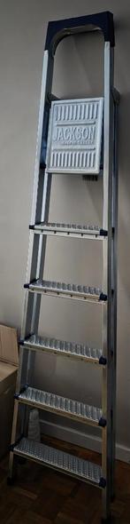 Bijna nieuwe ladder snel te koop, Doe-het-zelf en Bouw, Metalen, Ophalen, Nieuw, IJzer