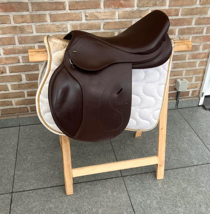 Springzadel Tekna 17 inch, Animaux & Accessoires, Chevaux & Poneys | Couvertures & Couvre-reins, Enlèvement ou Envoi