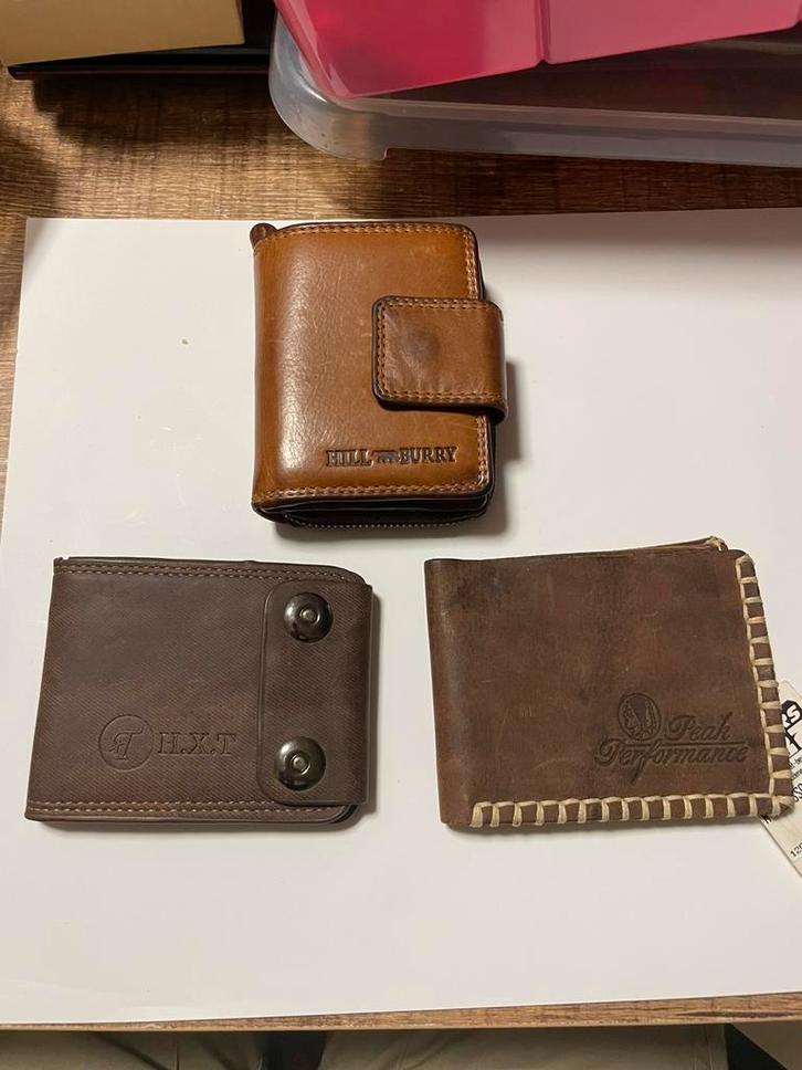 drie portemonnees, Handtassen en Accessoires, Portemonnees, Zo goed als nieuw, Ophalen