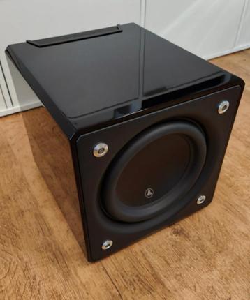 JL Audio E-Sub E110 Gloss Black Subwoofer - JL Audio-dealer beschikbaar voor biedingen