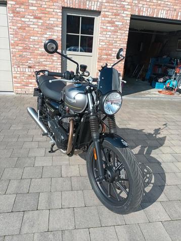 Speedtwin 900 nieuwstaat beschikbaar voor biedingen