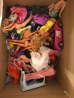 Lot Barbiepoppen en camper/auto, Ophalen, Barbie