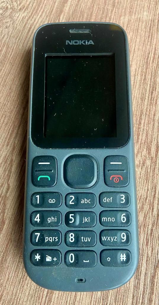 Nokia 100 (RH-130) -simpele gsm - incl. oplader, Computers en Software, Overige Computers en Software, Zo goed als nieuw, Ophalen of Verzenden