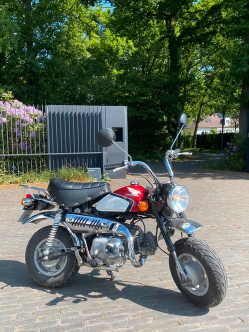 Honda monkey z50 cbx limited edition, Fietsen en Brommers, Brommers | Oldtimers, Overige merken, Klasse B (45 km/u), Ophalen