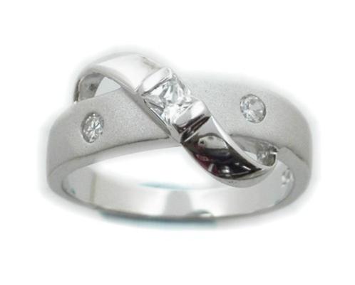 Zilveren damesring hoog- en satijnglans & zirkonia, Handtassen en Accessoires, Ringen, Nieuw, Dame, Zilver, Zilver, Met edelsteen